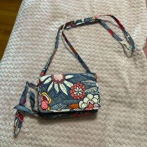 Vera Bradley color bag. Holds a lot. Crossbody or shoulder bag